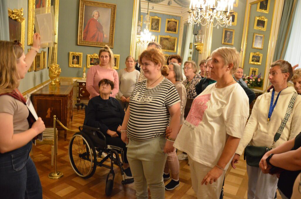 kolejna grupa sluch innej przewodniczki