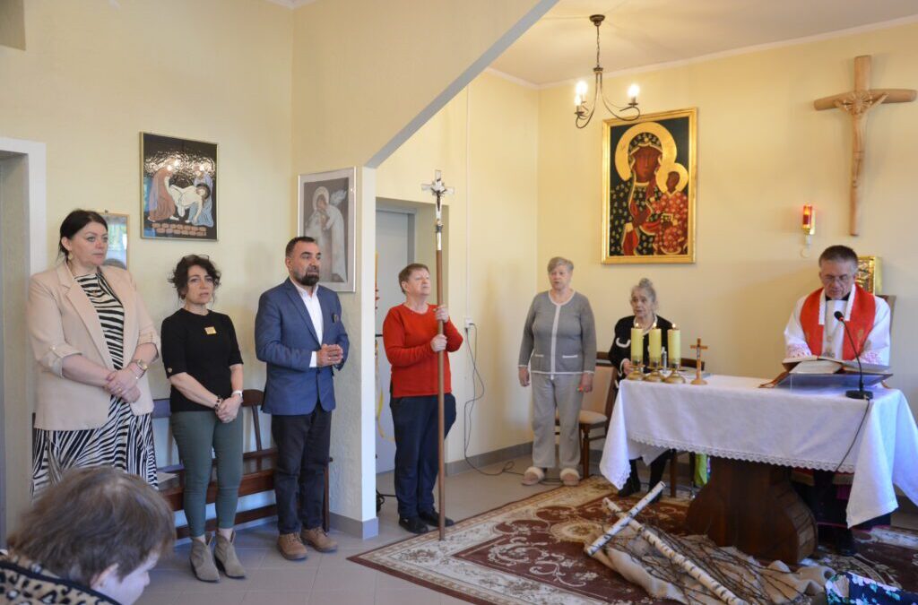 Poświęcenie nowej Drogi Krzyżowej